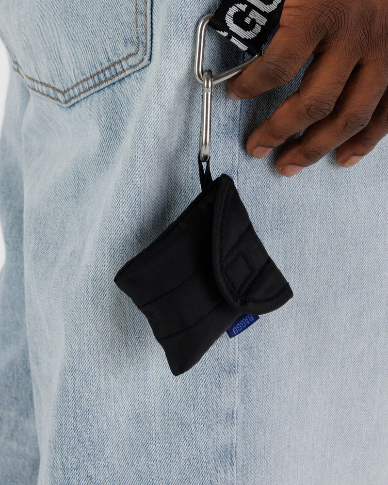 BAGGU.com  Puffy Earbuds Case - Black