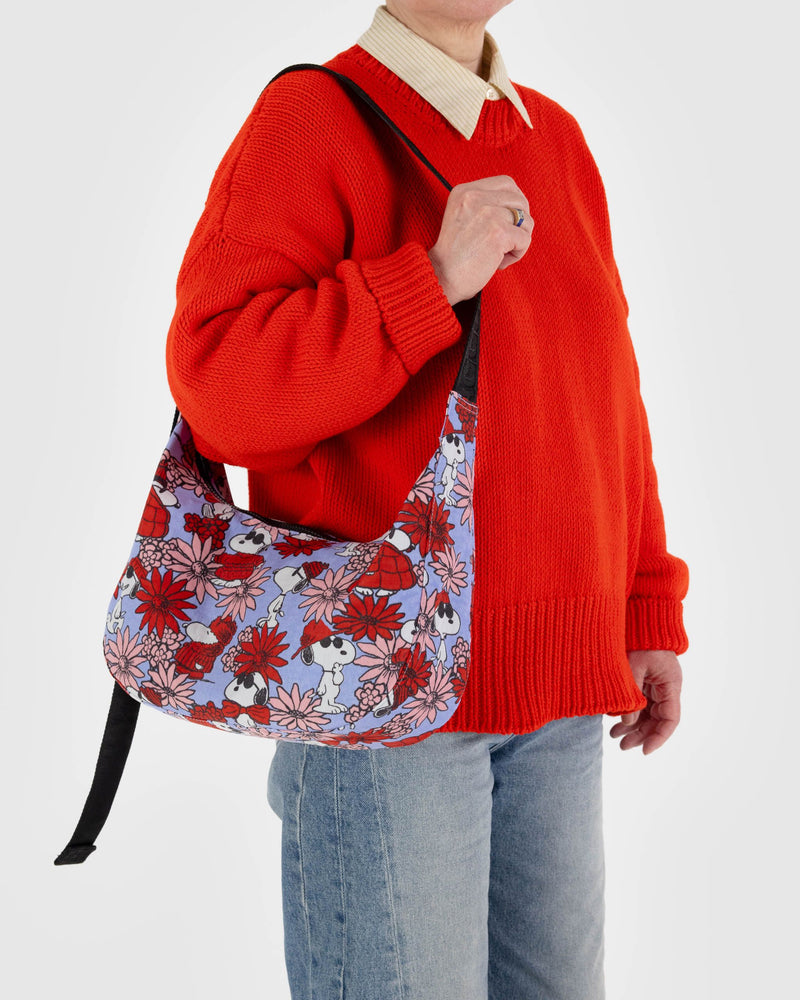 BAGGU.com  Medium Nylon Crescent Bag - Floral Snoopy