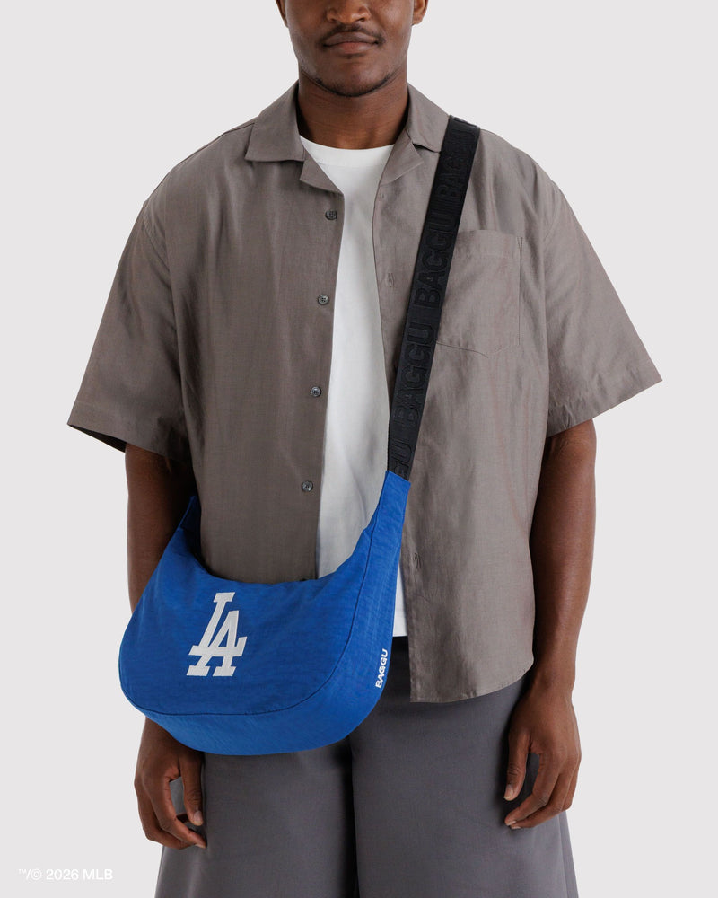 BAGGU  Medium Nylon Crescent Bag - Los Angeles Dodgers™