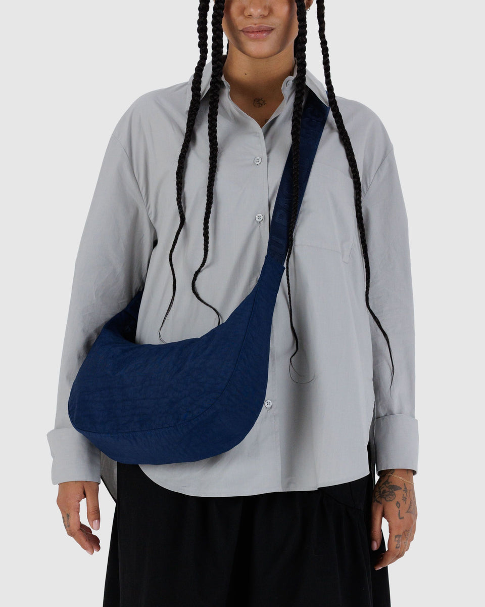 BAGGU.com Crossbody Bags Medium Nylon Crescent Bag - Navy