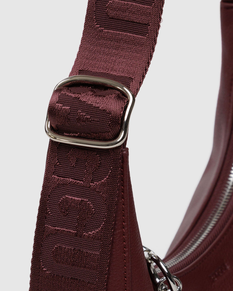 BAGGU  Small Recycled Leather Crescent Bag - Mahogany