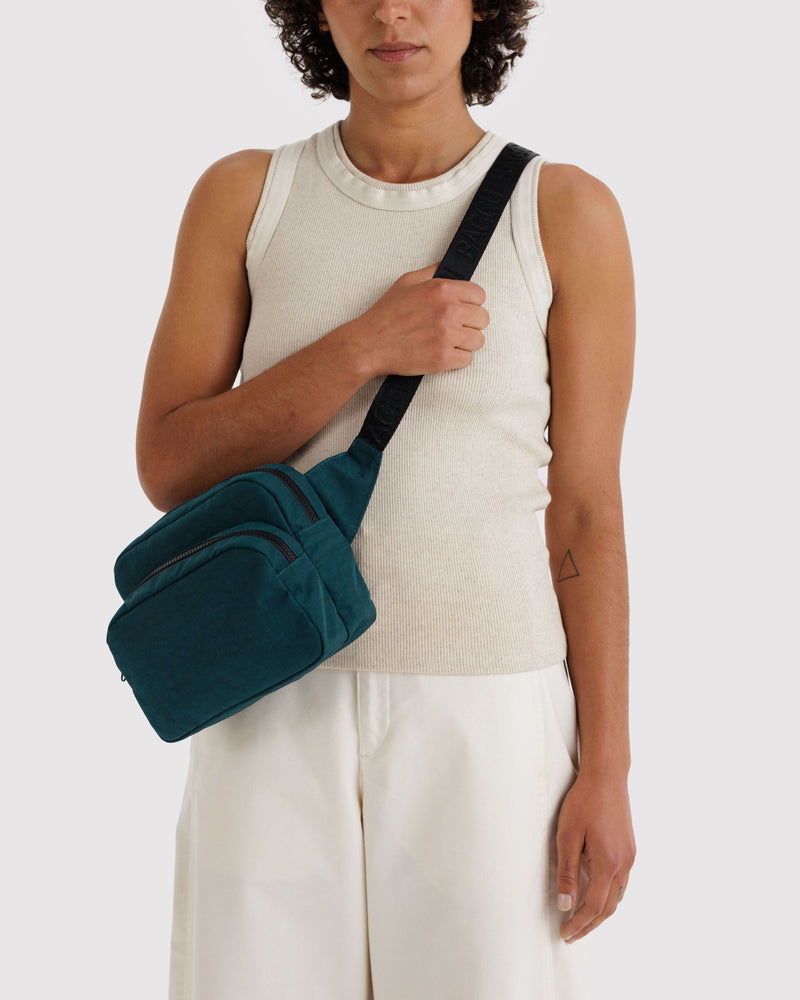 BAGGU  Fanny Pack - Deep Sea