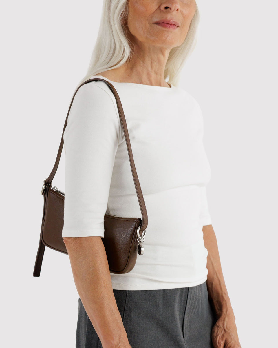 BAGGU Recycled Leather 2025 - Shipping Recycled Leather Pochette - Brown