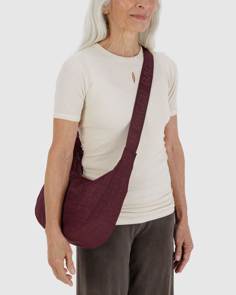 BAGGU  Medium Nylon Crescent Bag - Mahogany