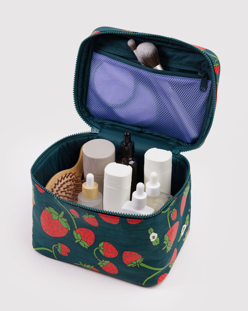 BAGGU  Large Cosmetic Case - Strawberry Blossom