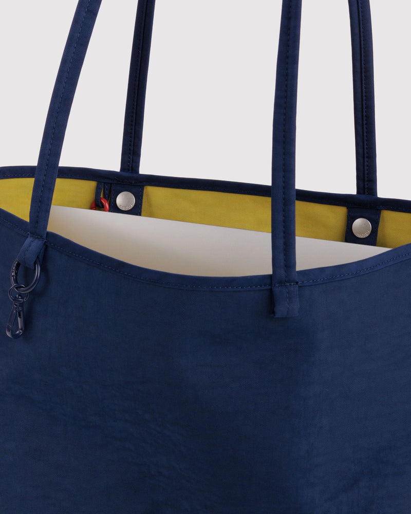 BAGGU  Medium Nylon Reversible Tote - Navy Mix