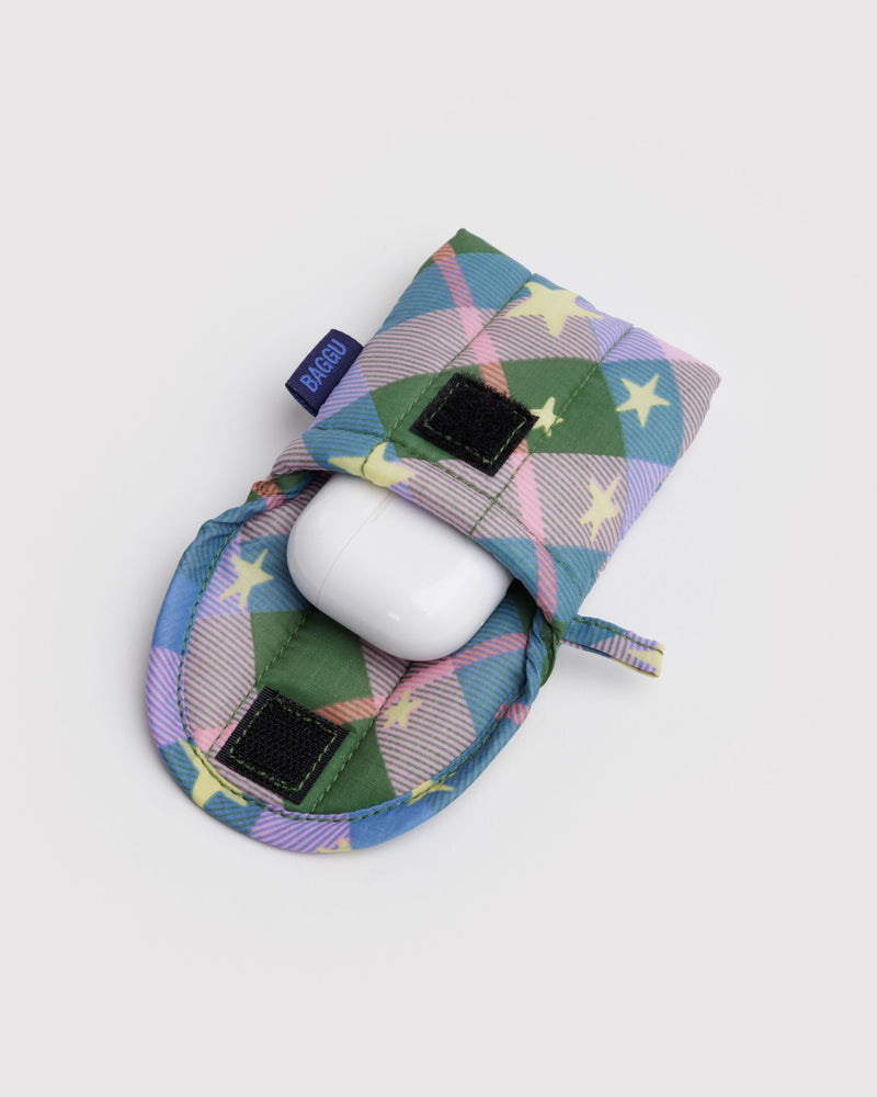 BAGGU.com  Puffy Earbuds Case - Green Star Plaid