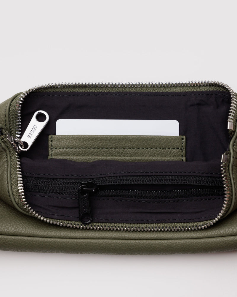BAGGU  Recycled Leather Pochette - Loden