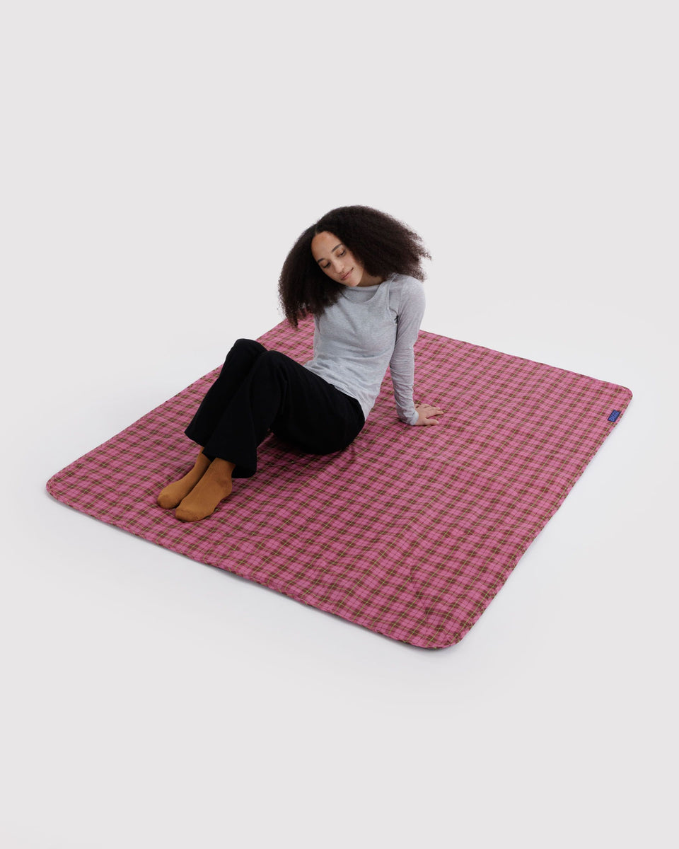 BAGGU Home & Outdoor Puffy Picnic Blanket - Azalea Pink Tartan