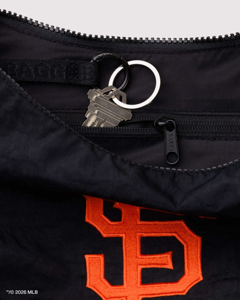 BAGGU  Medium Nylon Crescent Bag - San Francisco Giants™