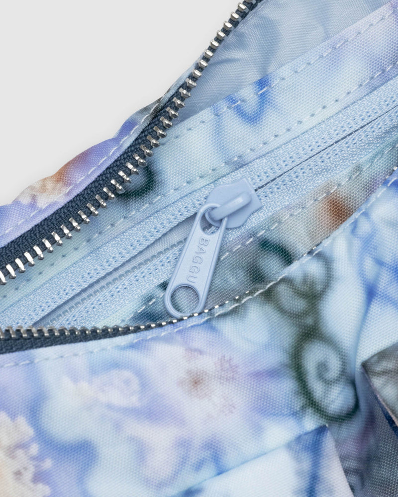 BAGGU.com  Cargo Shoulder Bag - Blue Thorns