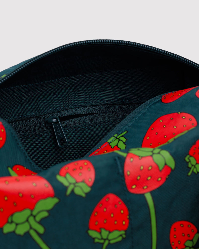 BAGGU  Dopp Kit - Strawberry Blossom