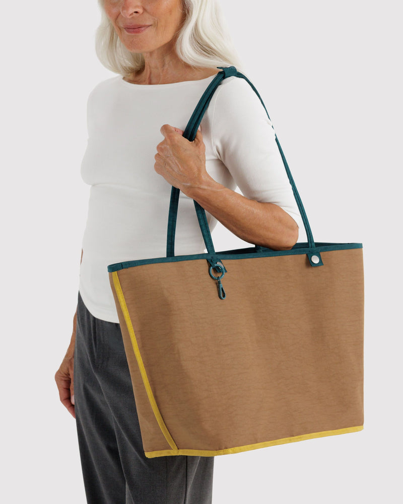 BAGGU  Large Nylon Reversible Tote - Deep Sea Mix