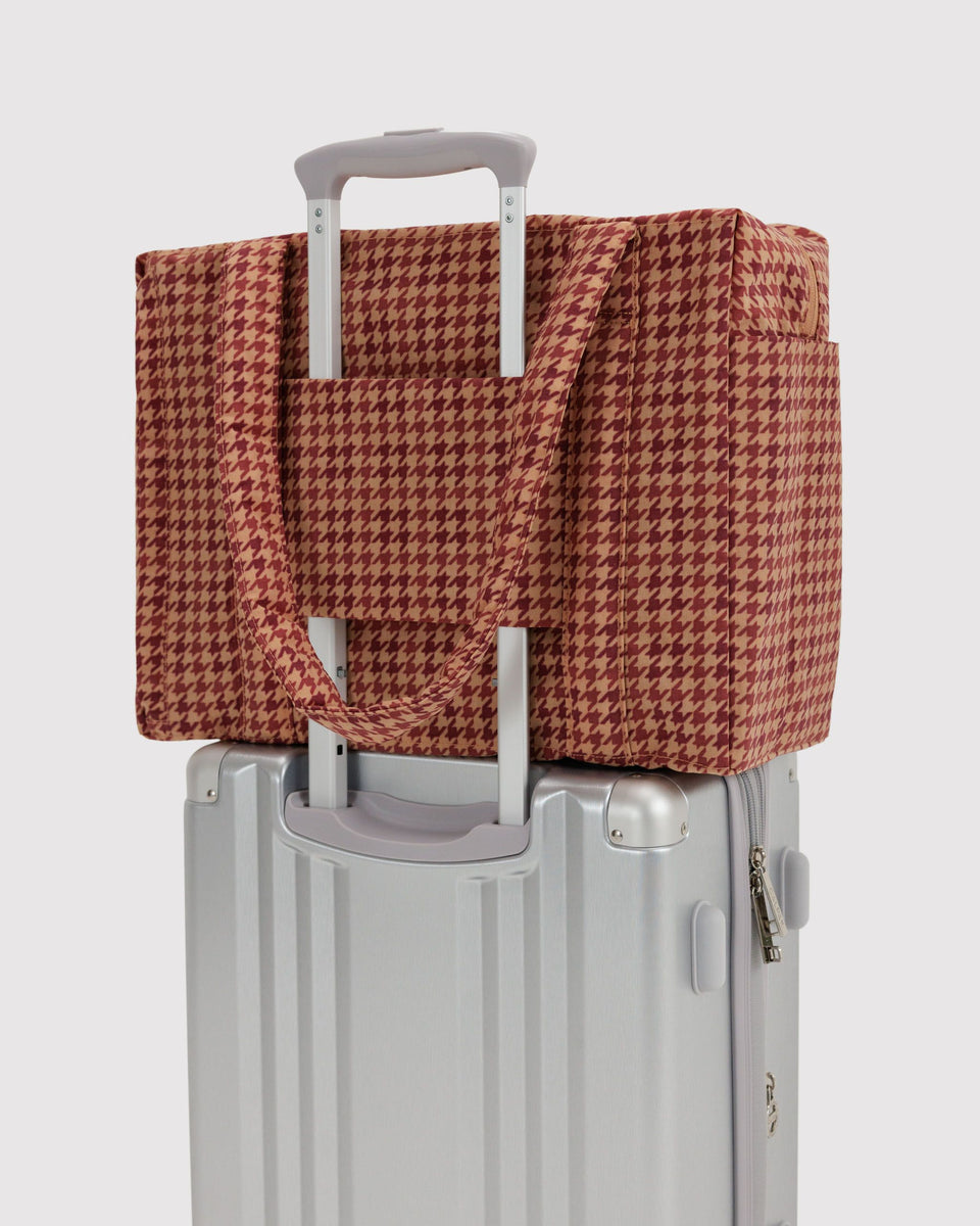 BAGGU New Arrivals Small Cloud Carry-On - Tan Houndstooth