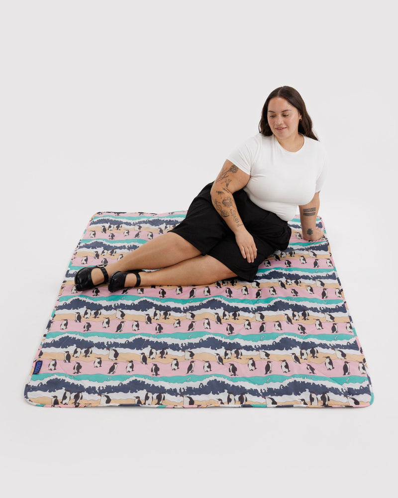 BAGGU  Puffy Picnic Blanket - Penguin