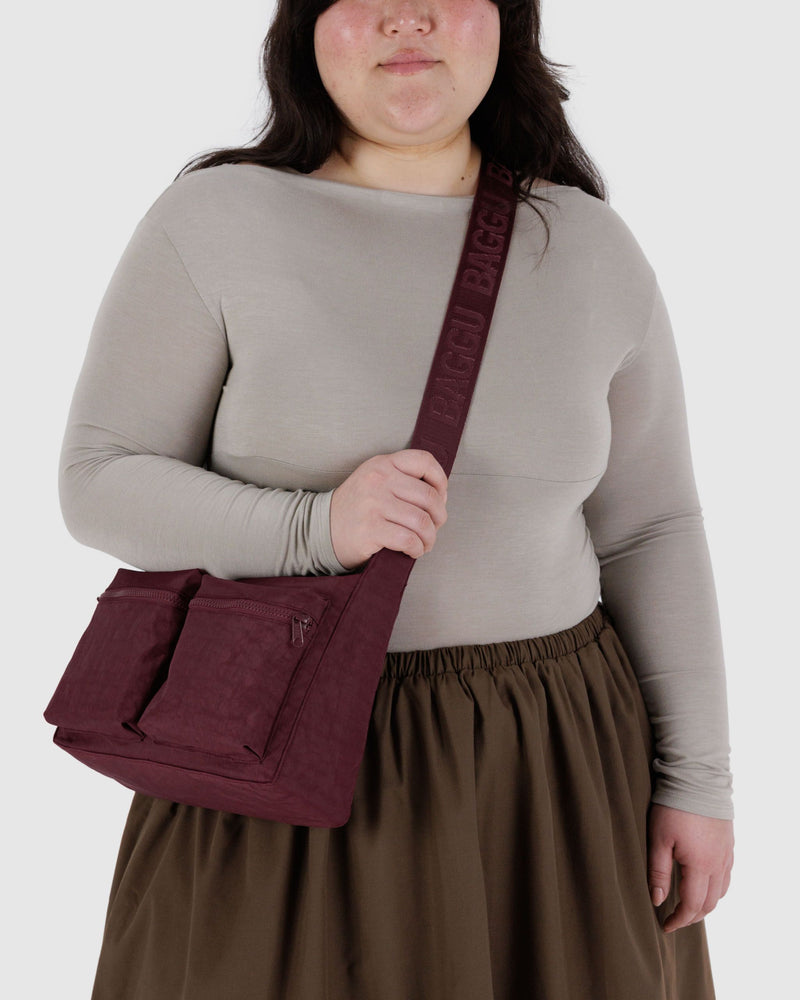 BAGGU  Medium Cargo Crossbody - Mahogany