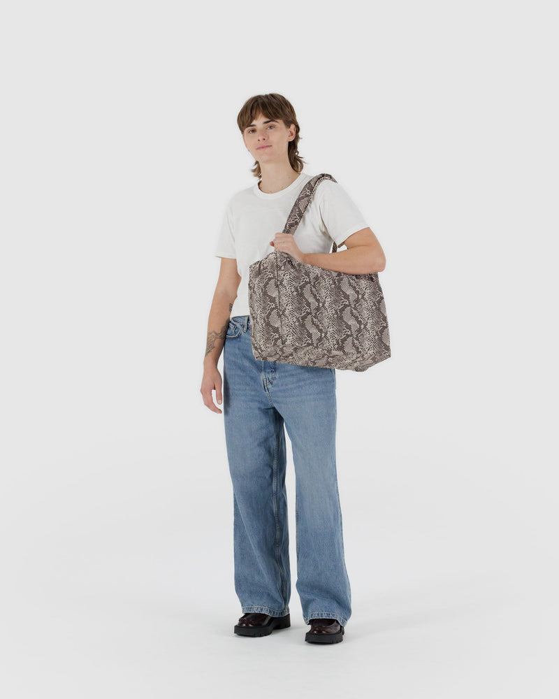 BAGGU PRODUCTS Small Cloud Carry-On - Snakeskin