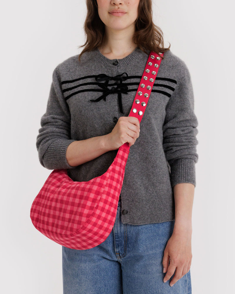 BAGGU ALL PRODUCTS Popper Strap Medium Nylon Crescent Bag - Ruby Gingham