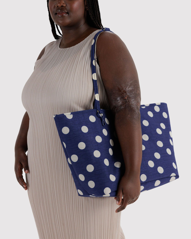 BAGGU  Large Nylon Reversible Tote - Navy Polka Dot Mix
