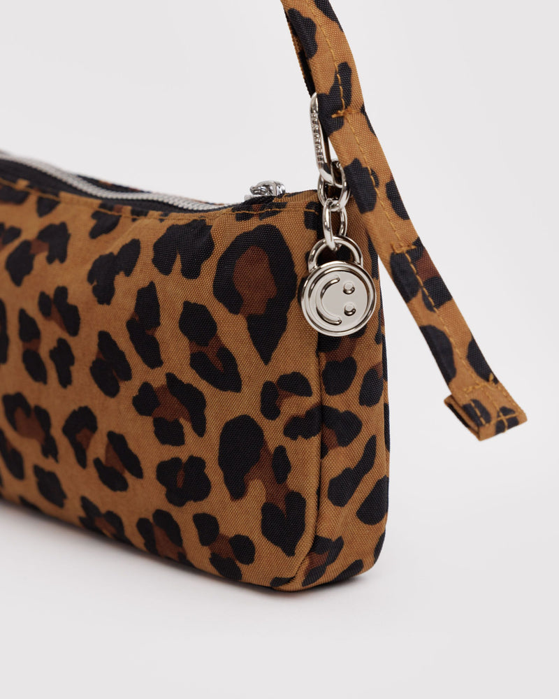 BAGGU ALL PRODUCTS Nylon Pochette - Leopard