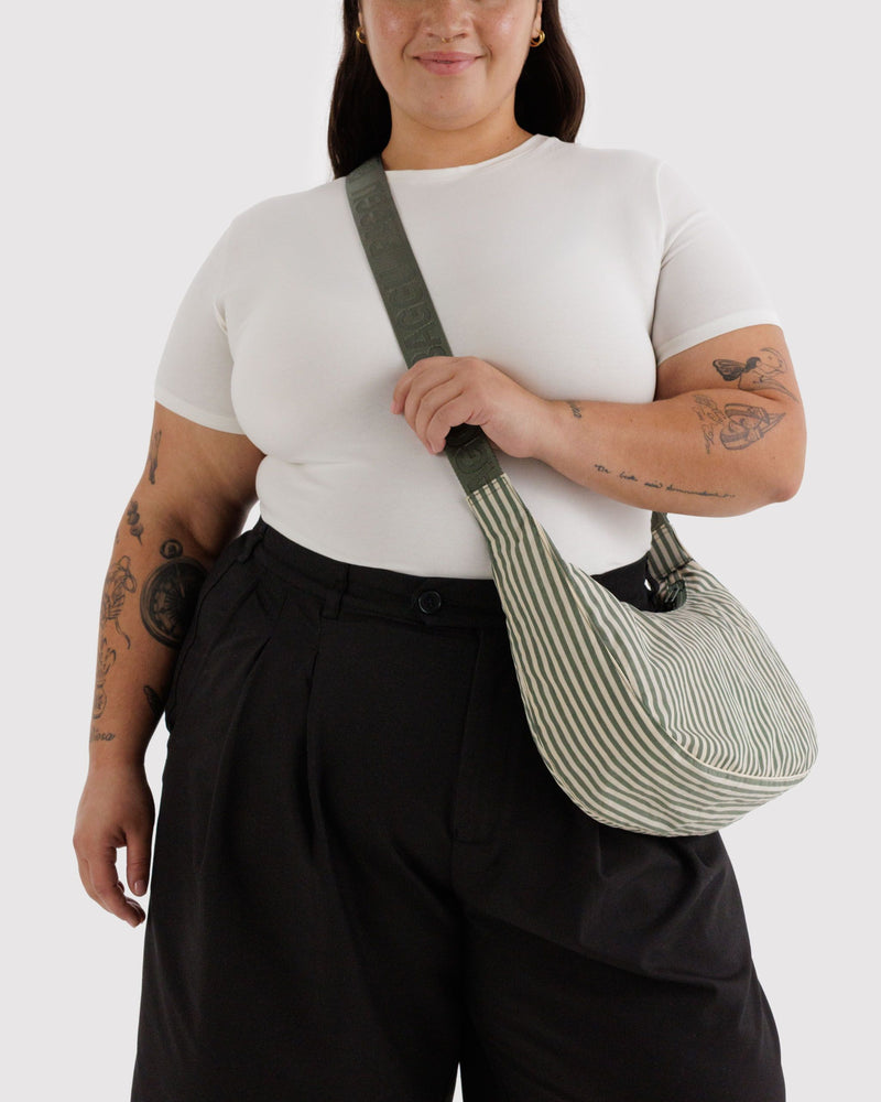 BAGGU  Medium Nylon Crescent Bag - Sage Stripe