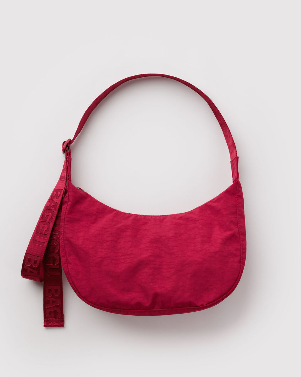 BAGGU Medium Nylon Crescent Bag Medium Nylon Crescent Bag - Cherry