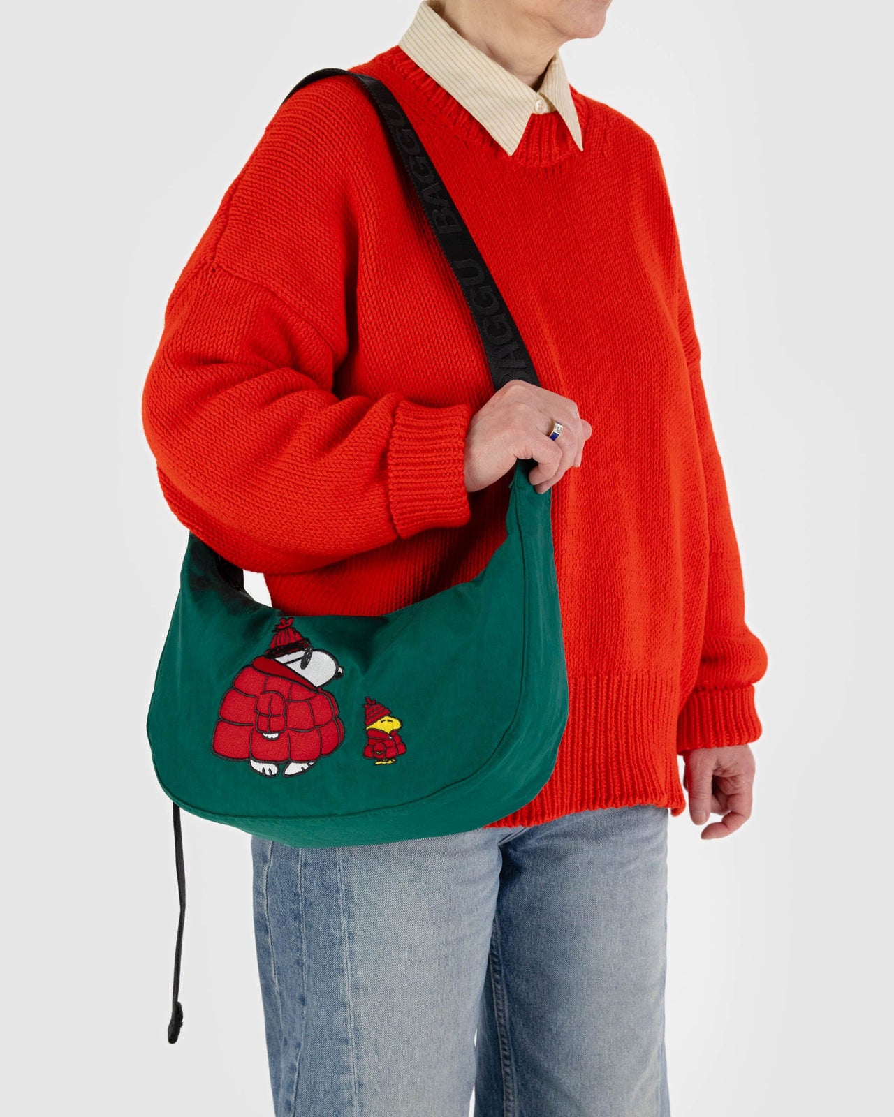 Medium Nylon Crescent Bag - Snoopy & Woodstock