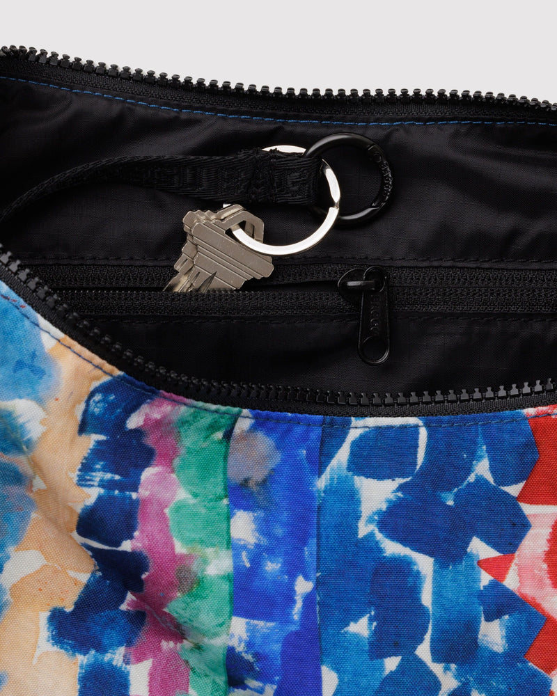 BAGGU  Medium Nylon Crescent Bag - Untitled Alma Woodsey Thomas