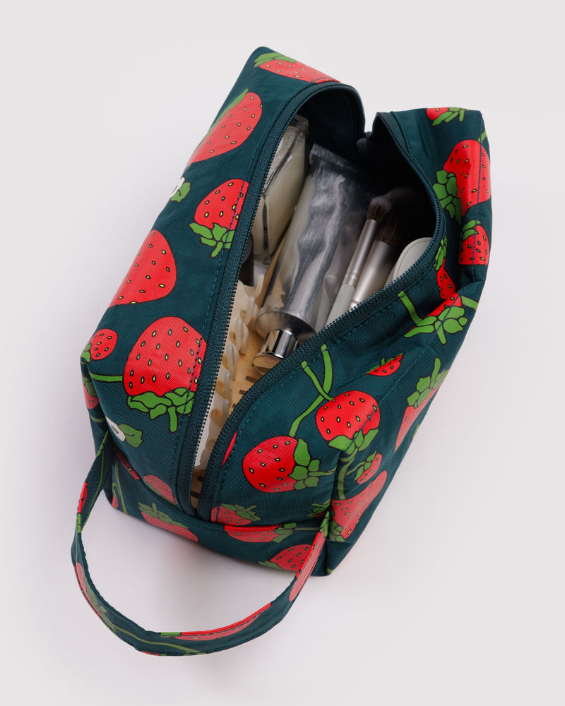 BAGGU  Dopp Kit - Strawberry Blossom
