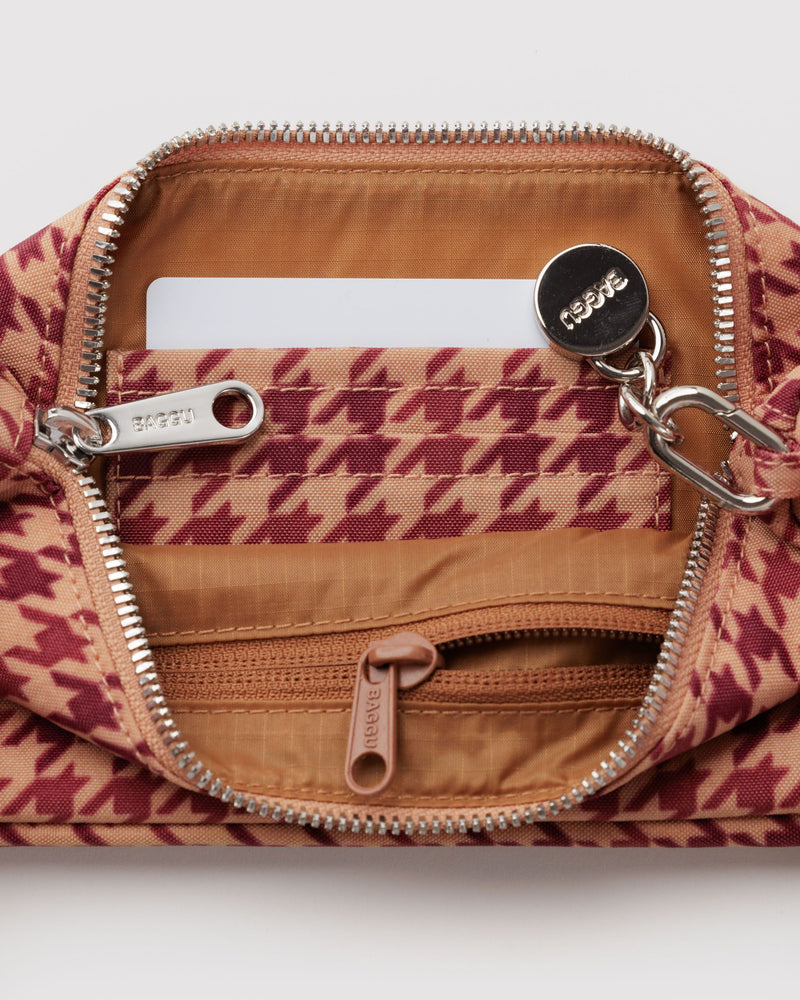 BAGGU  Nylon Pochette - Tan Houndstooth