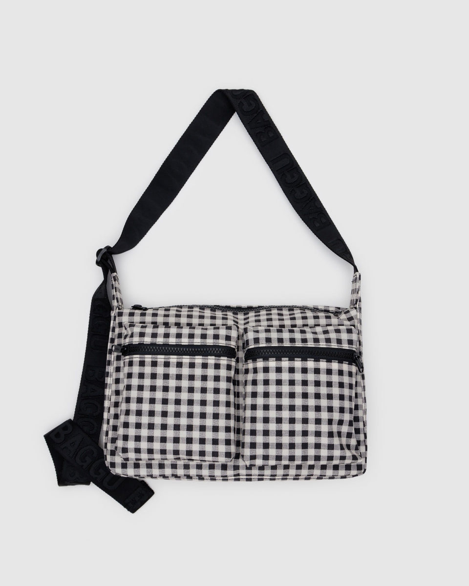 BAGGU ALL PRODUCTS Medium Cargo Crossbody - Black & White Gingham
