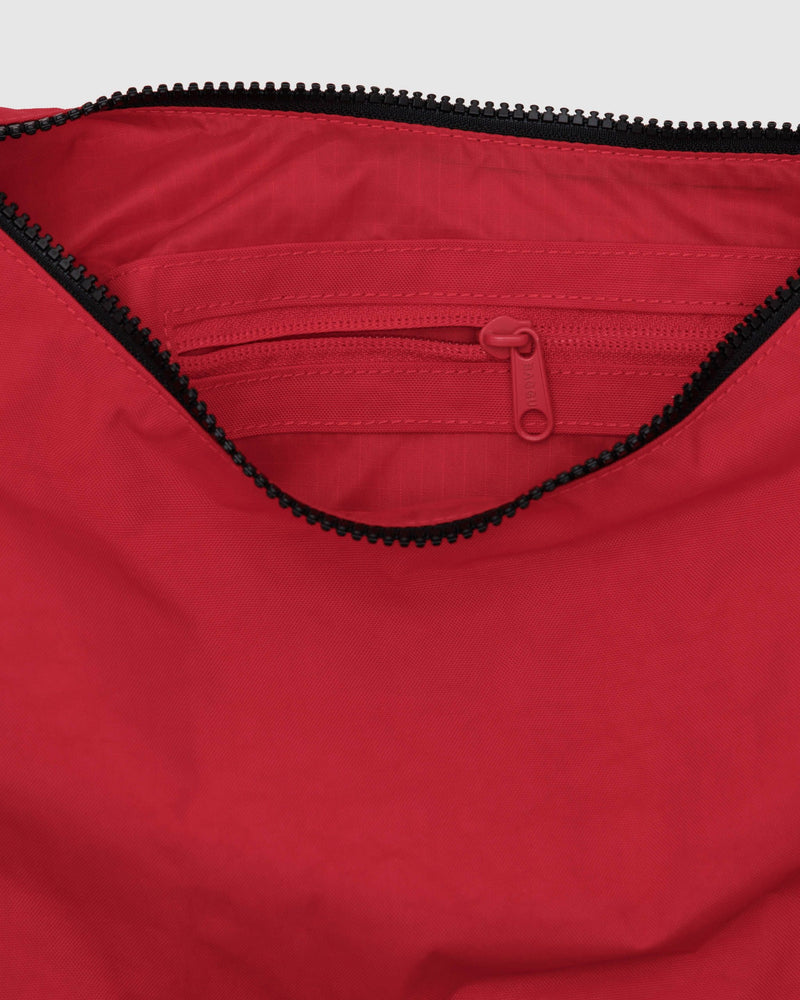 BAGGU.com  Medium Nylon Crescent Bag - Candy Apple 47