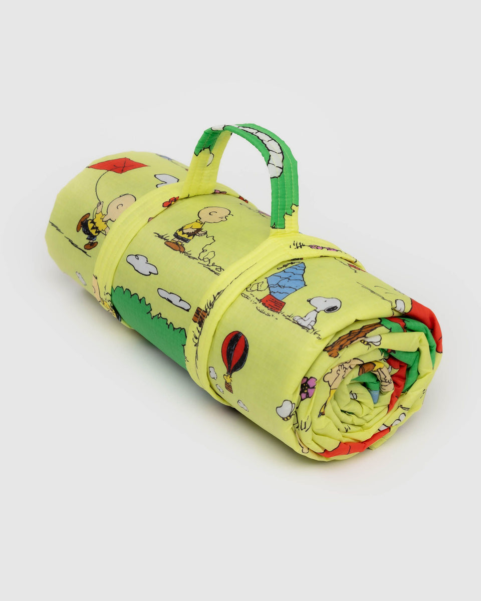 BAGGU PRODUCTS Puffy Picnic Blanket - Kite Eating Tree