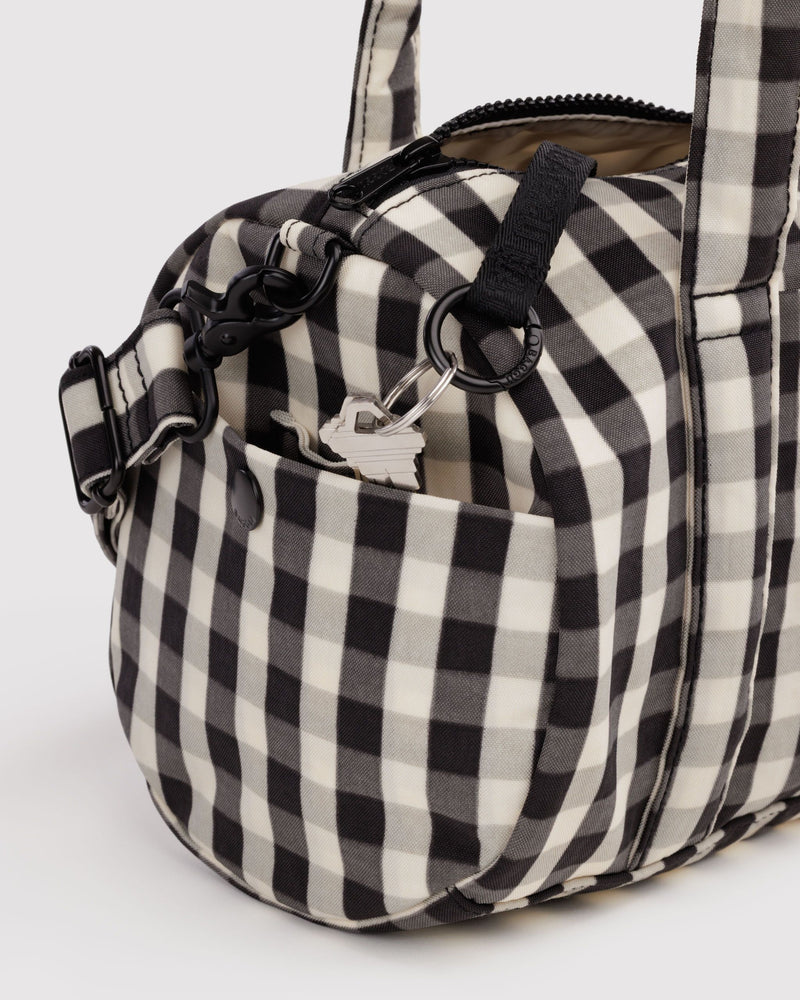 BAGGU  Nylon Duffle Bag - Black and Cream Gingham
