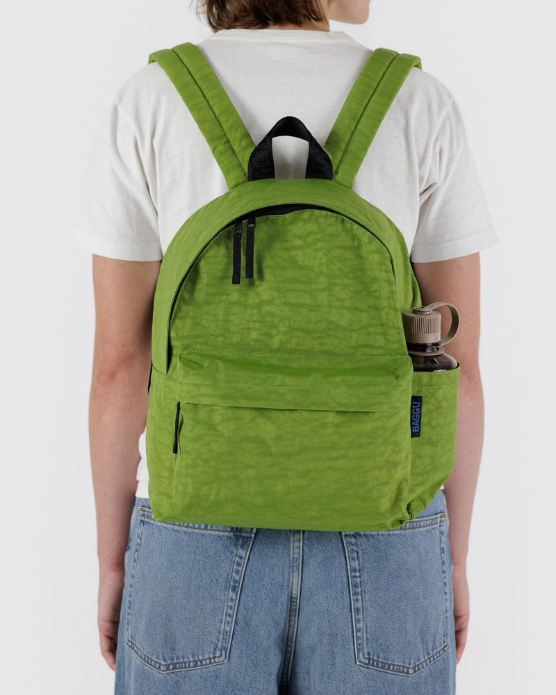 BAGGU.com  Medium Nylon Backpack - Green Juice