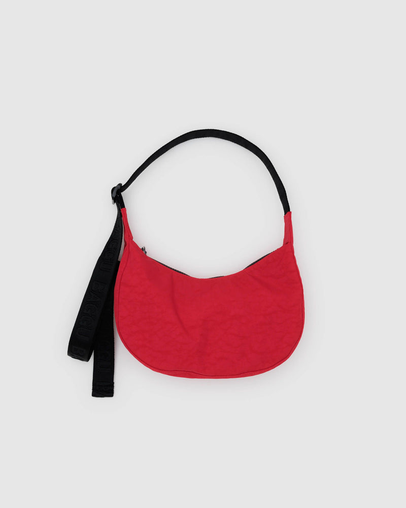 BAGGU PRODUCTS Small Nylon Crescent Bag - Candy Apple