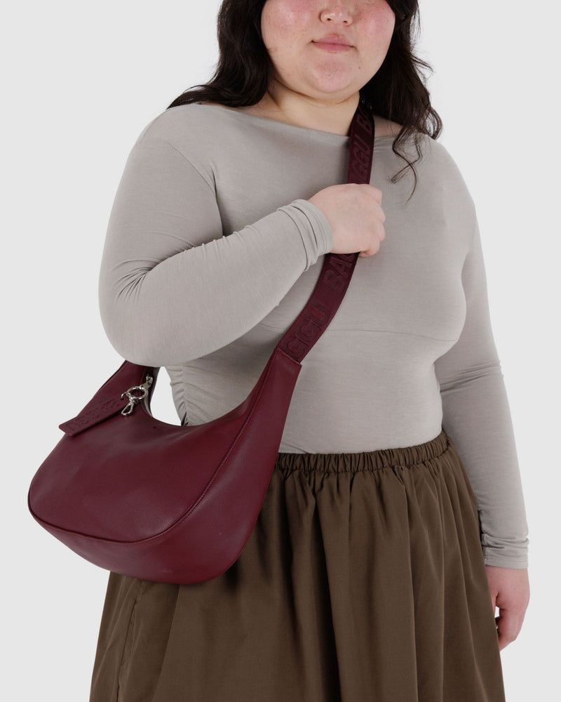 BAGGU  Medium Recycled Leather Crescent Bag - Mahogany