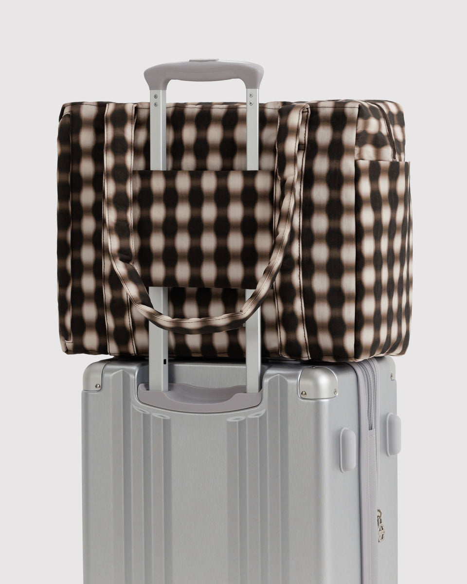 BAGGU Products Small Cloud Carry-On - Blurred Gingham Brown