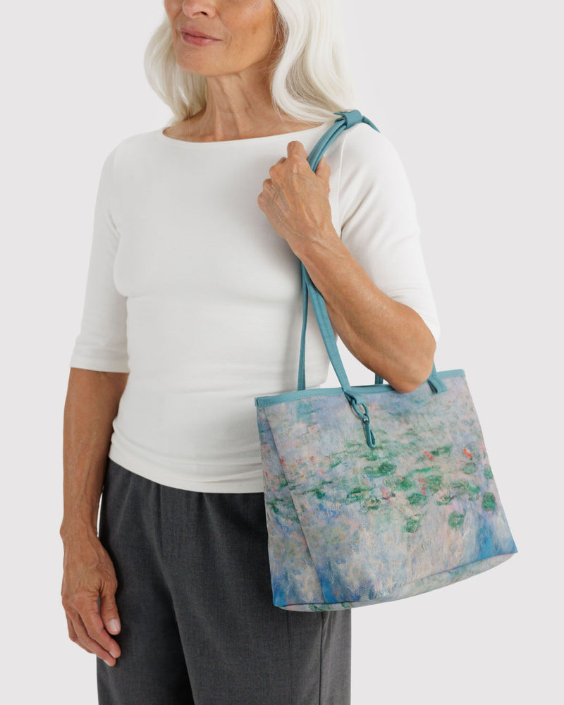 BAGGU  Medium Nylon Reversible Tote - Water Lilies Claude Monet