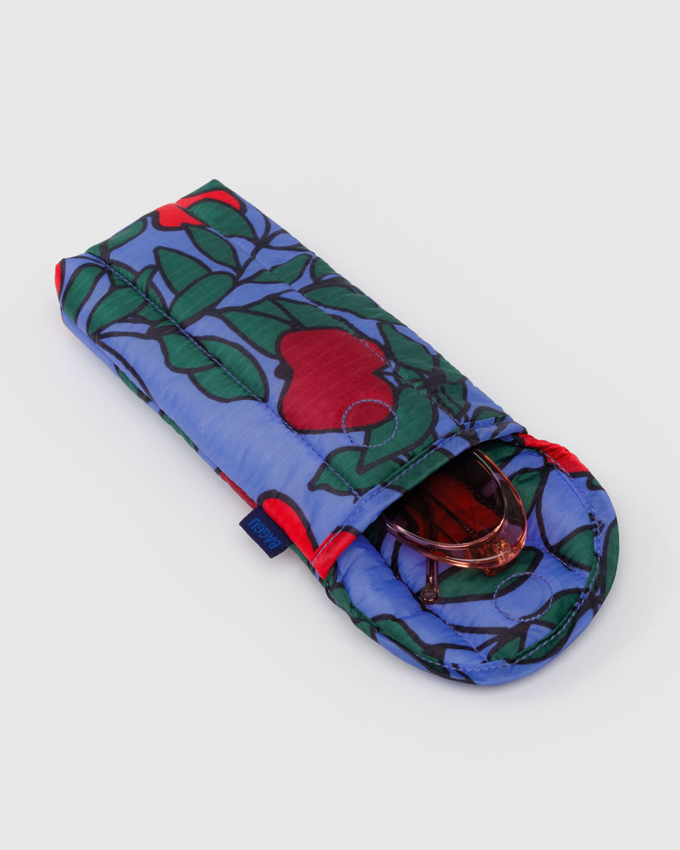 BAGGU PRODUCTS Puffy Glasses Sleeve - Apple Tree