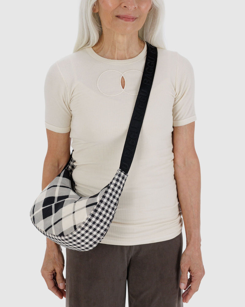 BAGGU PRODUCTS Small Nylon Crescent Bag - Mixed Plaid