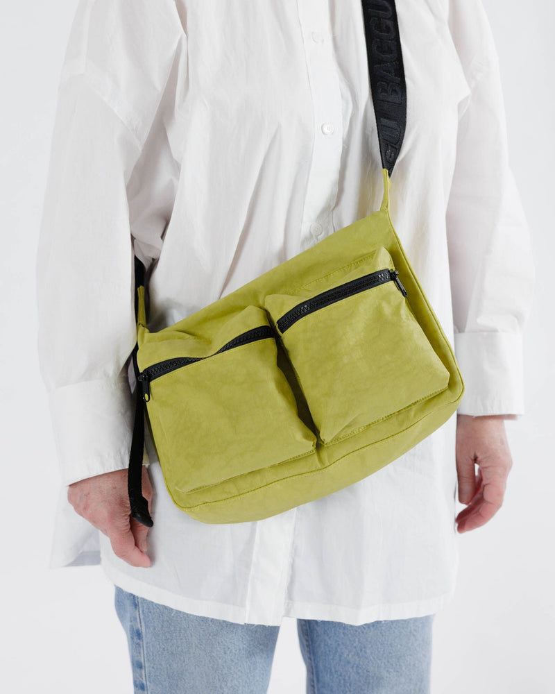 BAGGU.com  Medium Cargo Crossbody - Lemongrass